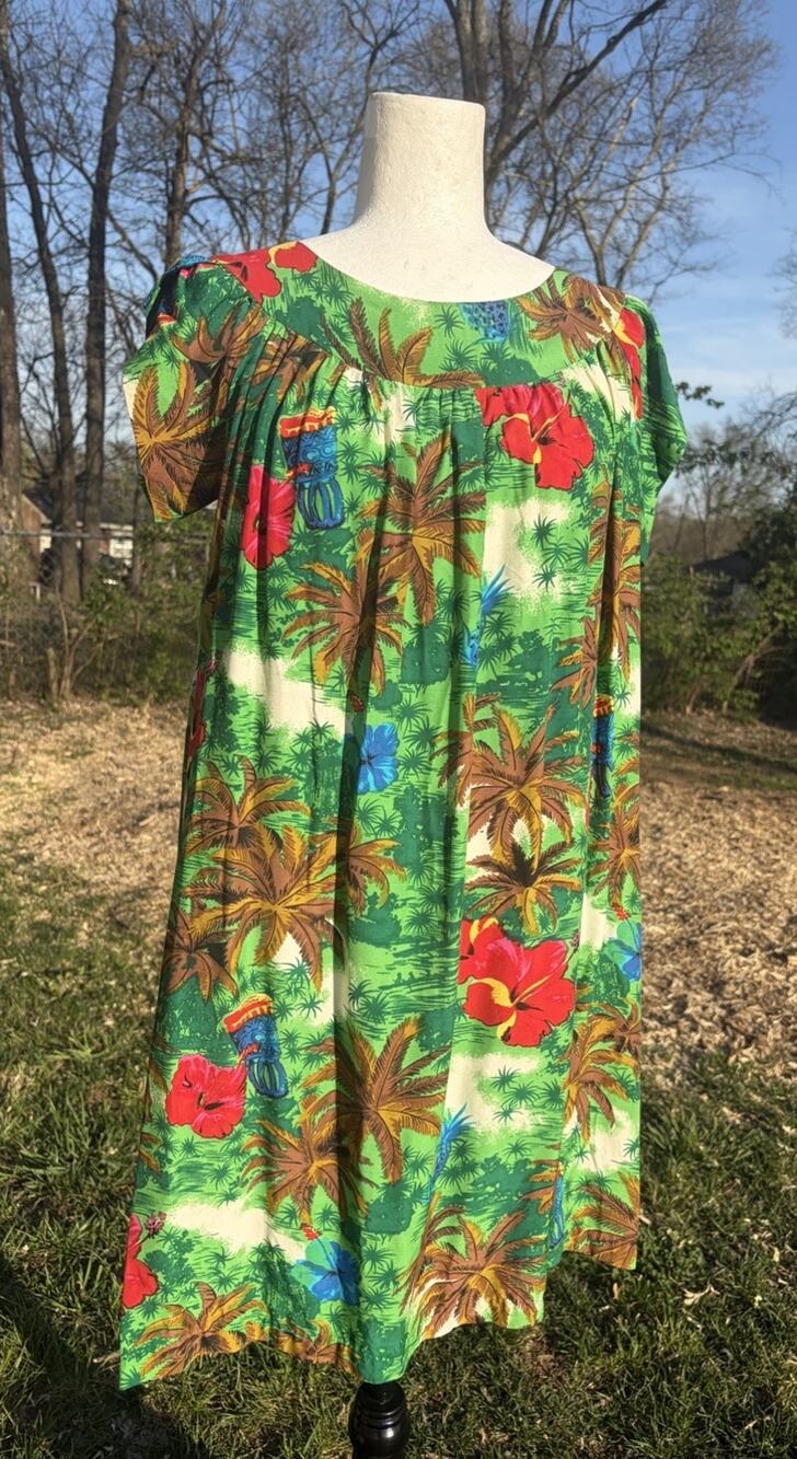 Vintage Hawaiian Dress Aloha Beach Palms Print Made in Hawaii Popover Medium